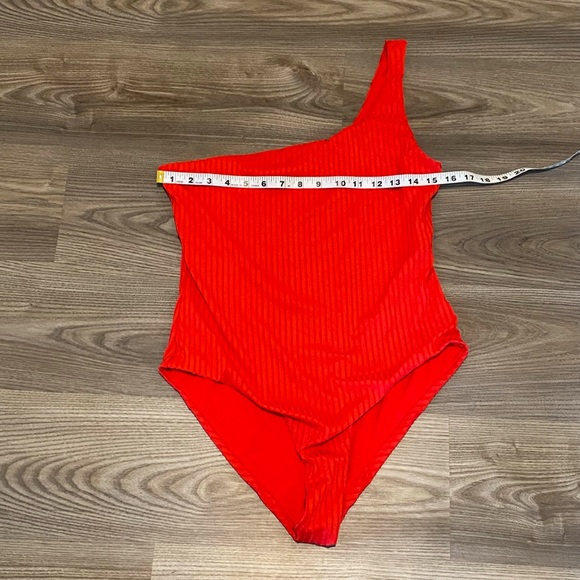 Melissa Odabash Red Palermo One Shoulder One Piece Swimsuit Women’s size 12 - Picture 5 of 8